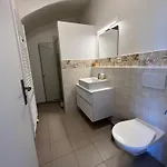 Dvůr Nové Zámky Maison d'hôtes *