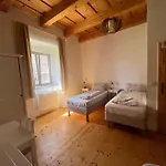 Dvůr Nové Zámky Maison d'hôtes *