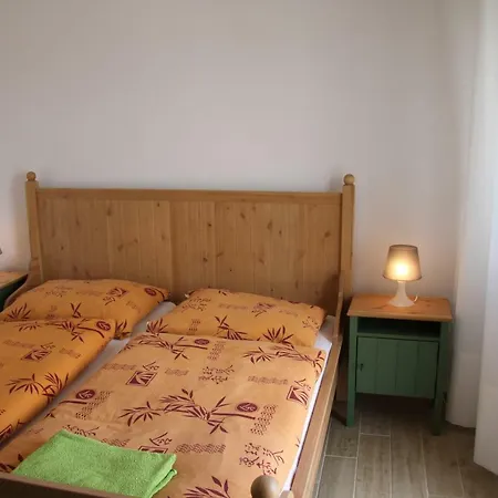 Dvur Nove Zamky Mladec